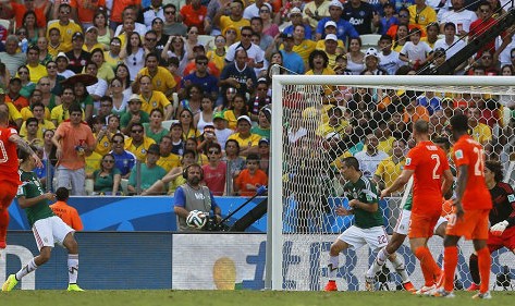  莱切反击犀利抓住机会绝杀十人应战