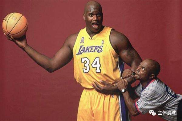  斯图加特关键战失利跌出前十  